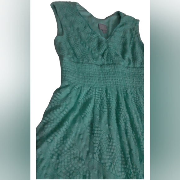 Rabbit Rabbit Rabbit Womens size 12 p Lined Turquoise Lace overlay vneck Dress - Picture 3 of 10
